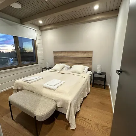 Naava Chalet 302 - Cozy Apartment With Lake View And Sauna Daire Ähtäri